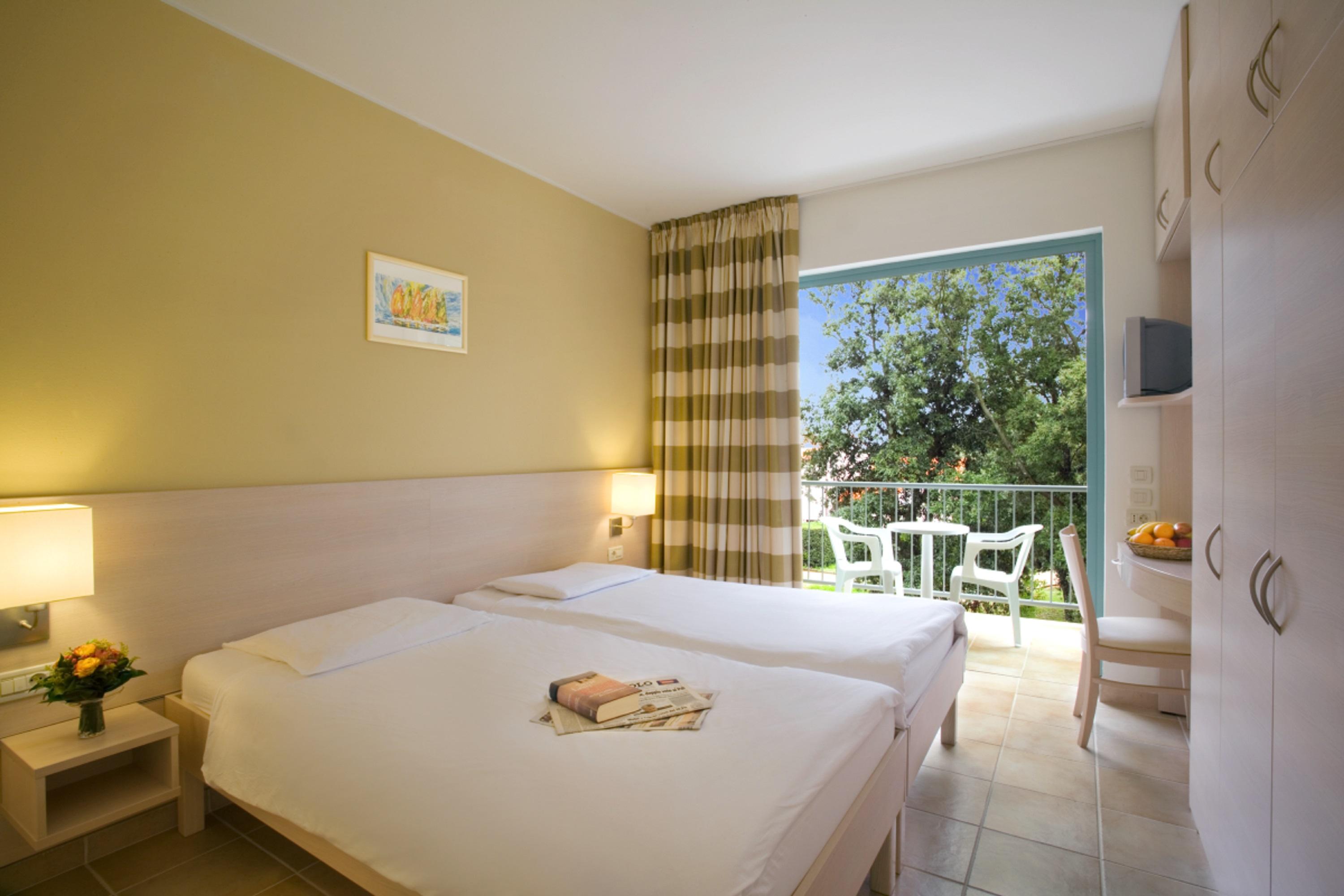 Eurocamp Mobile Homes At Fkk Nudist Campsite Solaris Tar-Vabriga Ngoại thất bức ảnh