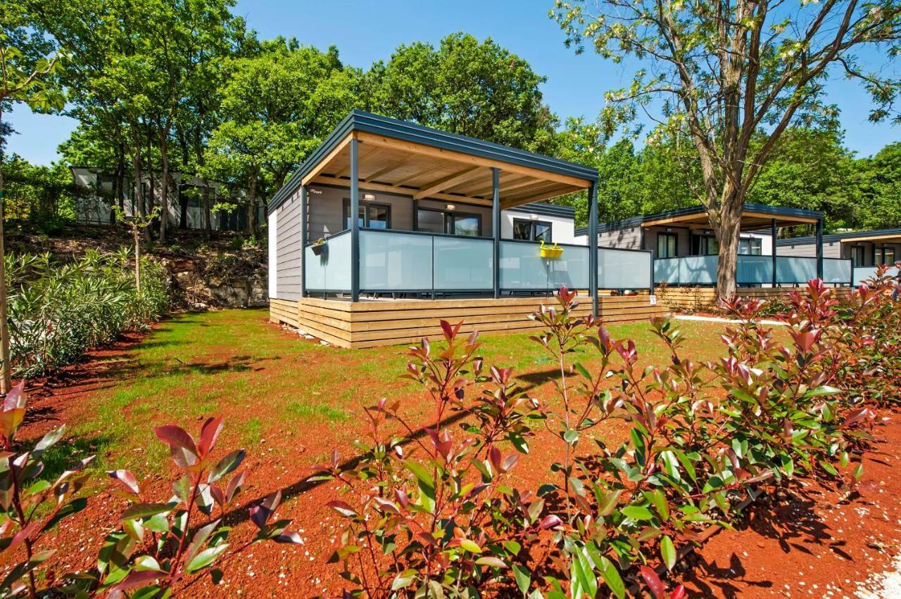 Eurocamp Mobile Homes At Fkk Nudist Campsite Solaris Tar-Vabriga Ngoại thất bức ảnh