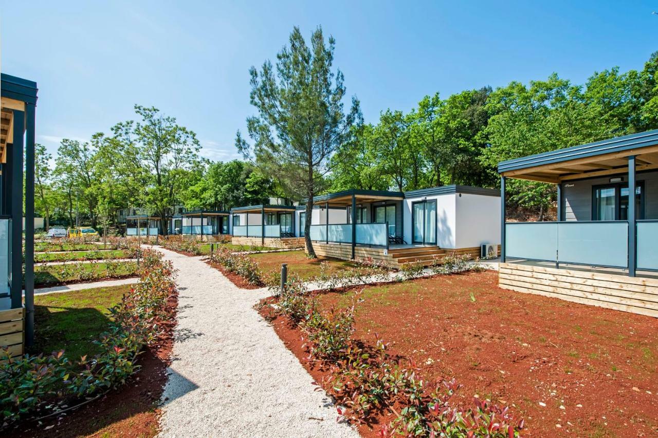 Eurocamp Mobile Homes At Fkk Nudist Campsite Solaris Tar-Vabriga Ngoại thất bức ảnh