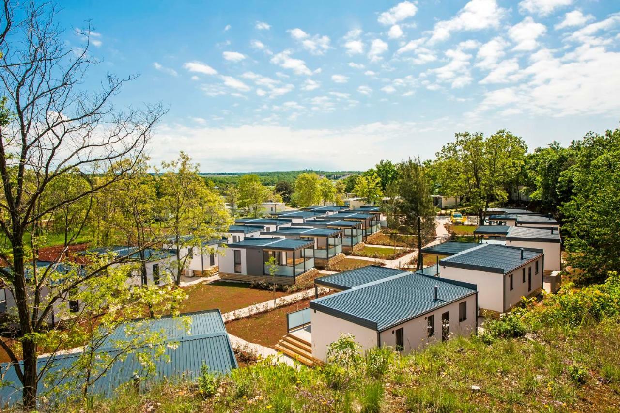 Eurocamp Mobile Homes At Fkk Nudist Campsite Solaris Tar-Vabriga Ngoại thất bức ảnh