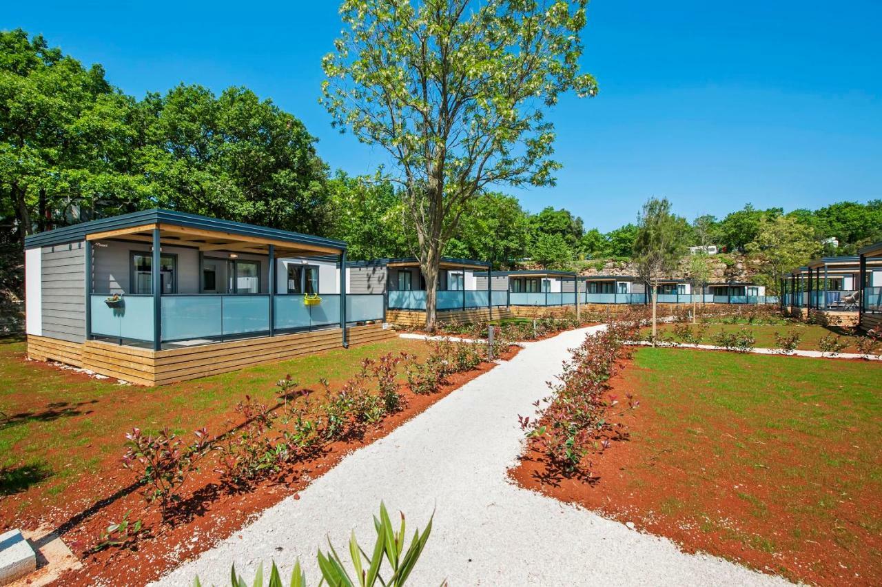 Eurocamp Mobile Homes At Fkk Nudist Campsite Solaris Tar-Vabriga Ngoại thất bức ảnh
